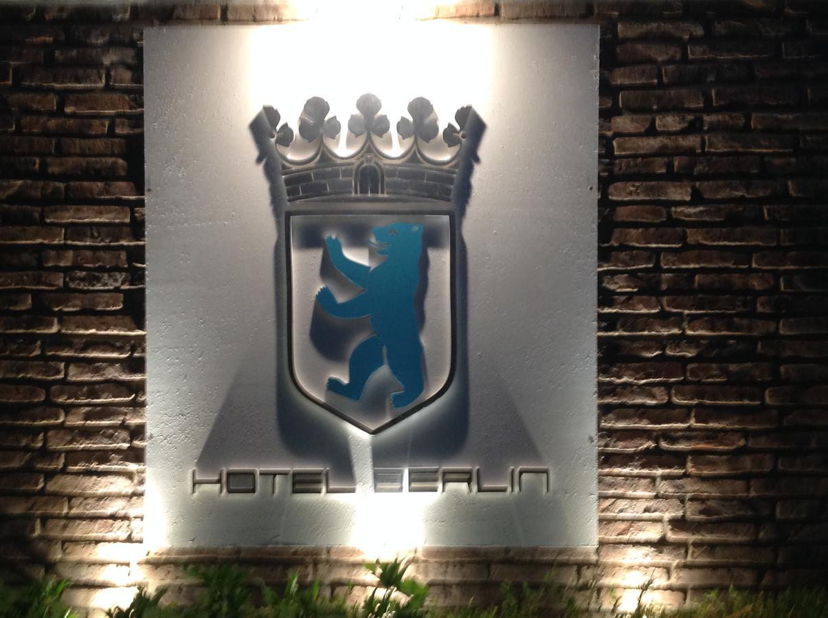 Hotel Berlin פינהמאר מראה חיצוני תמונה